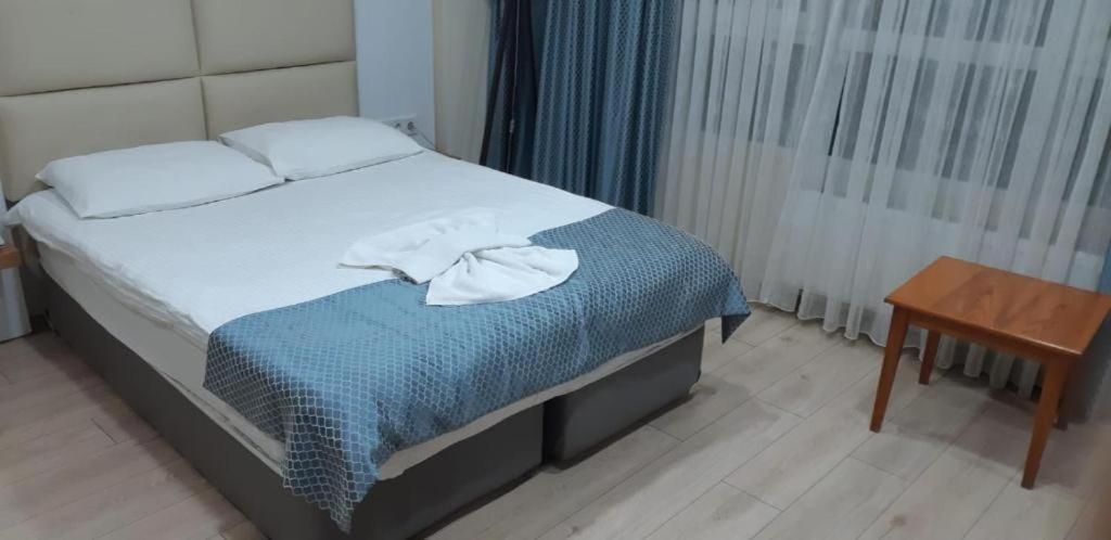 Arya Hotel — Photos 1